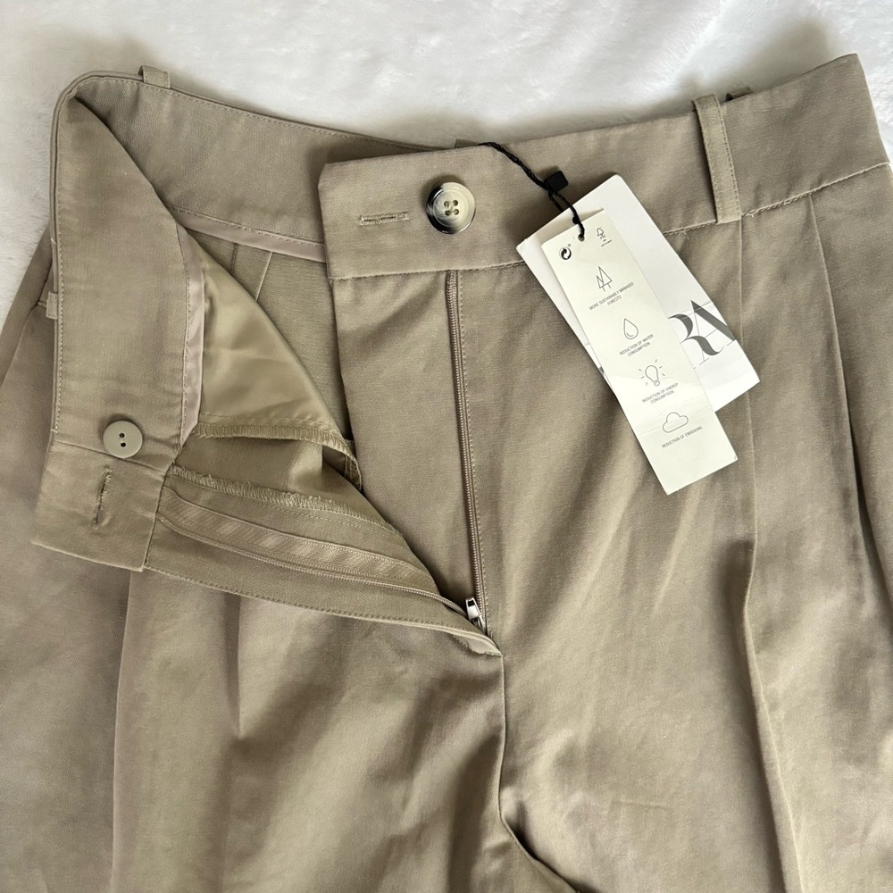 ZARA High Waisted Pleated Carrot Leg Cropped Trousers--NWT--S - Picture 4 of 16